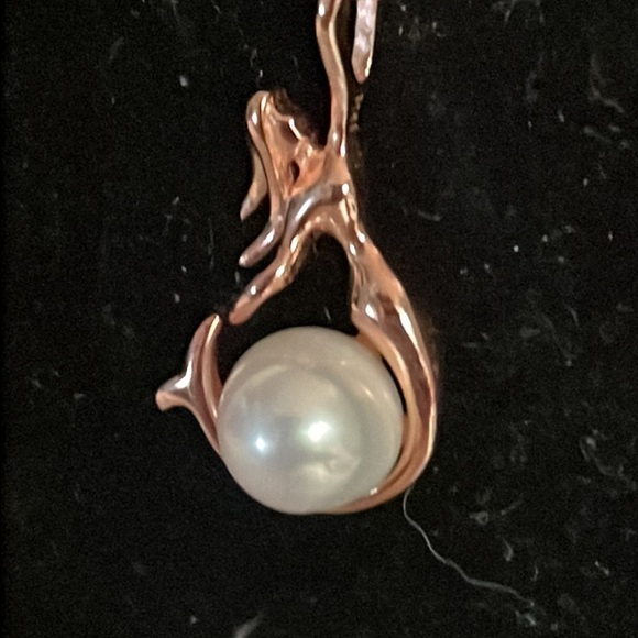 18” 14k rose gold over sterling silver necklace w/white pearl & mermaid pendant - Picture 6 of 14